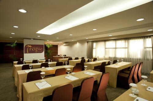 Grand Tropic Suites Hotel