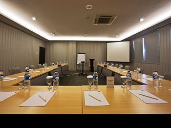 Hotel 88 Grogol