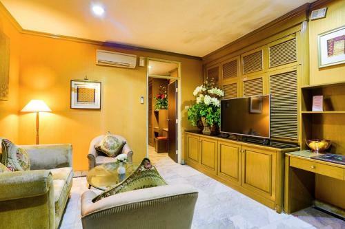 John's Pardede International Hotel