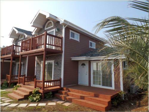 Jubilee Chalet