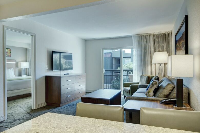 Hotel Desert Rose Resort