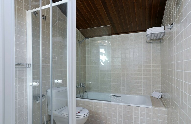 Guitart La Molina Aparthotel & Spa