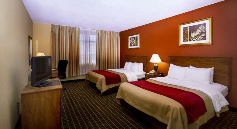 Hotel Clarion Inn & Suites Miami Airport