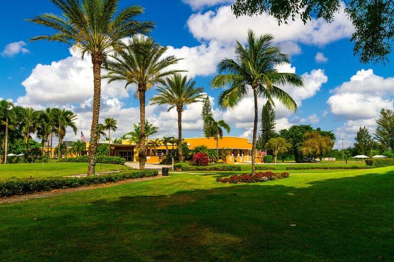 Hotel Clarion Inn & Suites Miami Airport