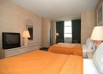 Hotel Clarion Inn & Suites Miami Airport