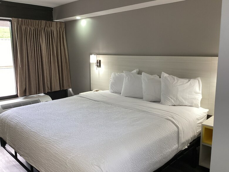 Hotel Quality Inn - West
