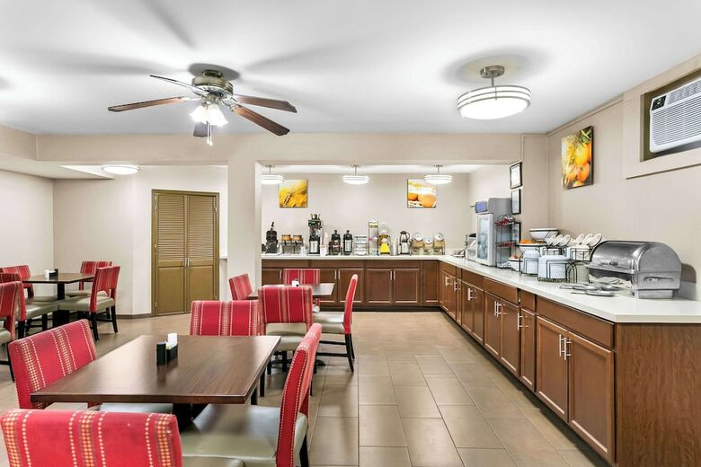 Hotel Comfort Inn Red Horse