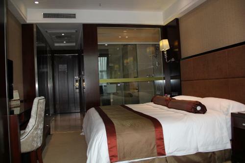 Chengdu Gladden Hotel