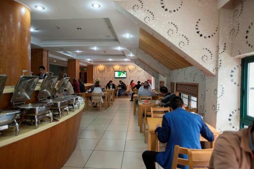 Yiwu Luckbear Hotel