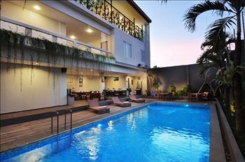 D'lima Hotel & Villas
