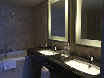 Hotel H Sovereign Bali