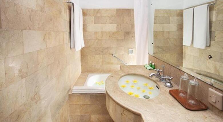 Hotel Ratna