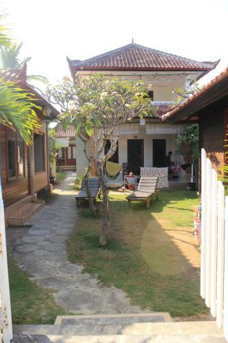 Hostal Segara Beach Inn