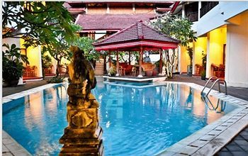 Hotel The Flora Kuta Bali