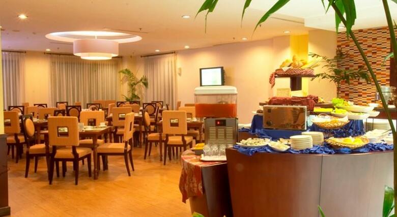 Hotel Gran Puri Manado