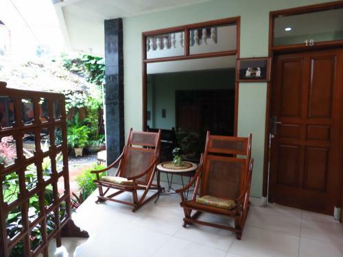 Hostal Enny's Guest House