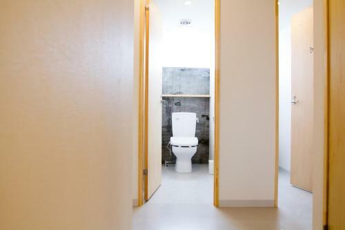 Albergue Tanga Table