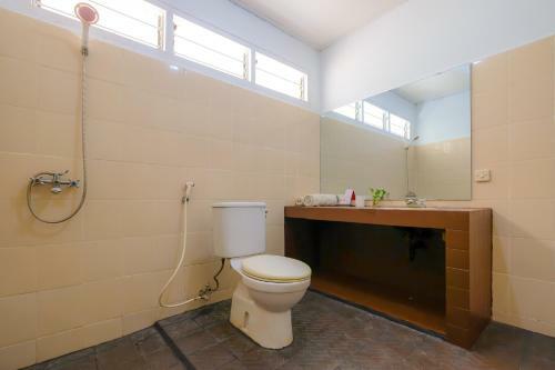 Hostal Oyo 1206 Lombok Guest House