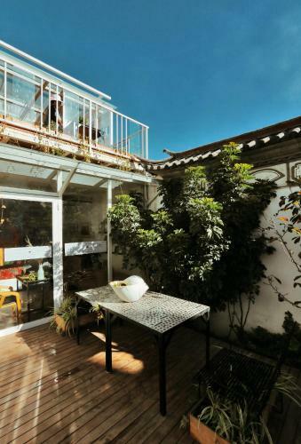 Dali Words Collection Hostel