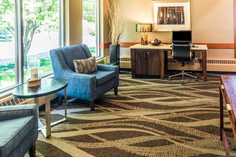 Hotel Comfort Inn West