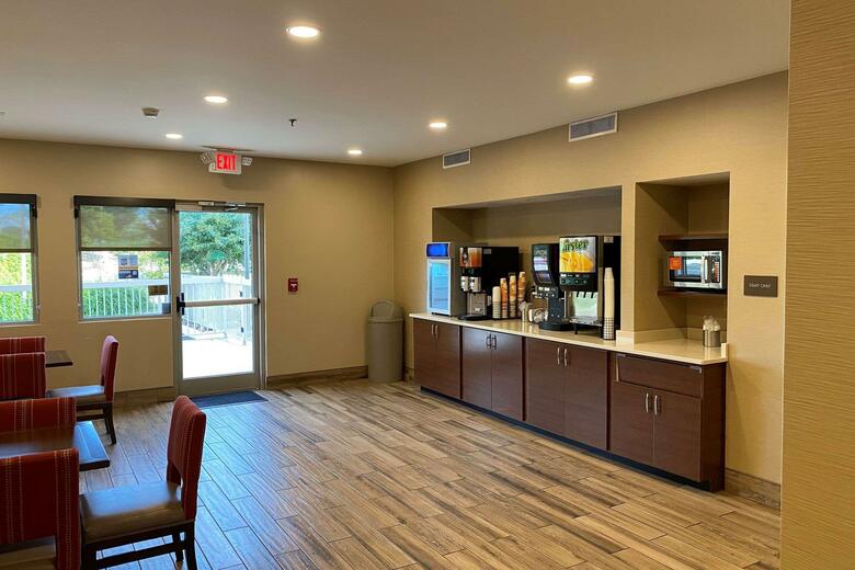 Hotel Comfort Inn Airport