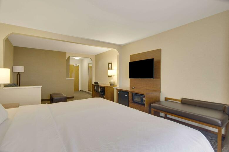 Hotel Comfort Inn Airport