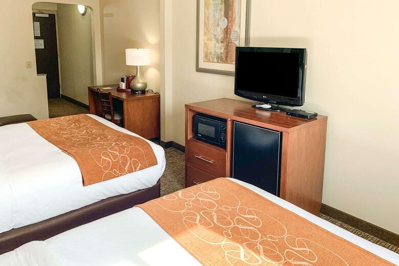 Hotel Comfort Suites