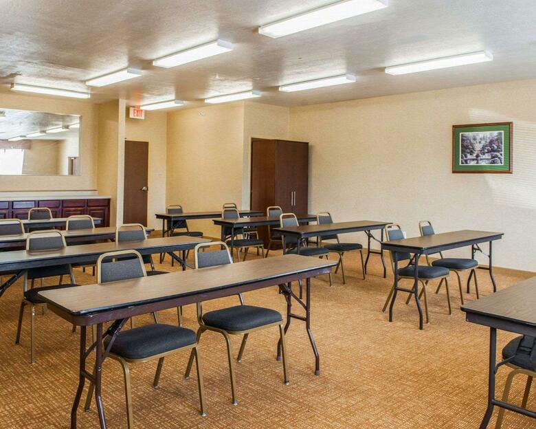 Hotel Comfort Suites