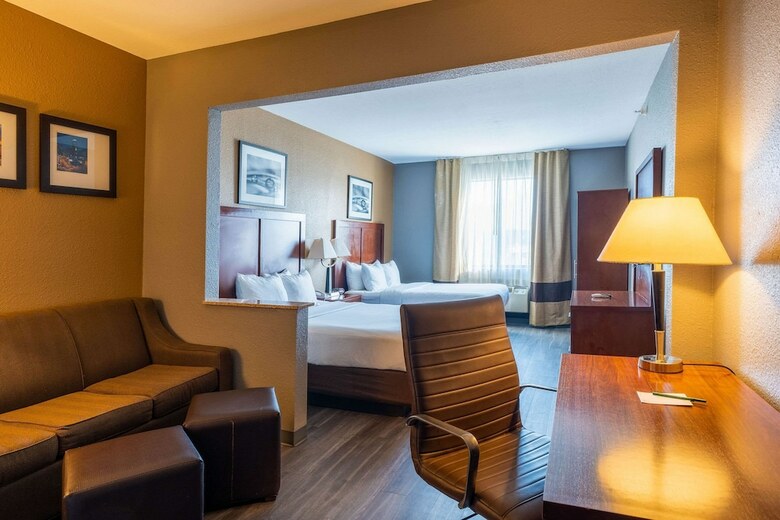 Hotel Comfort Suites