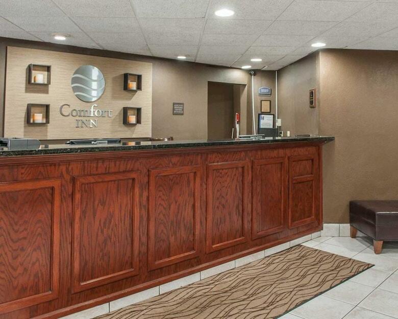 Hotel Comfort Inn South
