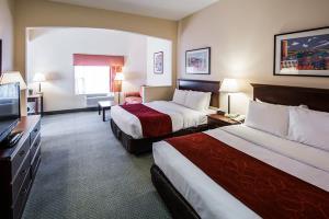 Hotel Comfort Suites Airport