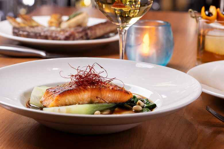Embassy Suites Lake Tahoe - Hotel & Ski Resort