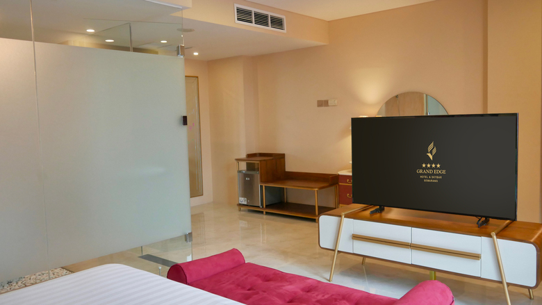 Grand Edge Hotel Semarang