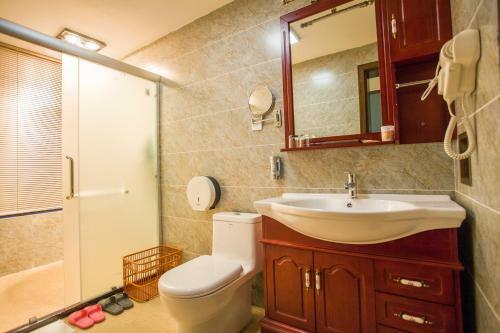 Hotel Oak Inn