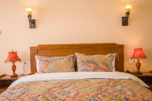 Hotel Oak Inn
