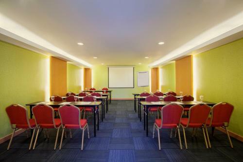 Hotel Ibis Budget Semarang Tendean