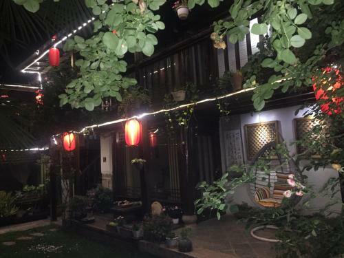 Posada Lijiang Shuhe Qingtao Inn