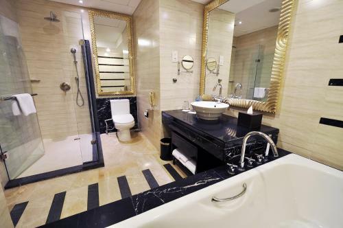 Gumaya Tower Hotel