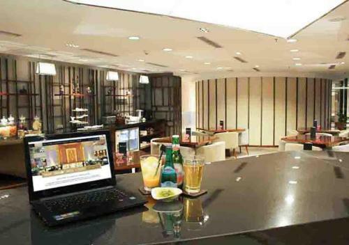 Gumaya Tower Hotel