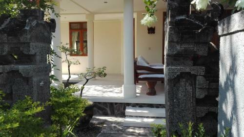 Starlight Hotel Lovina