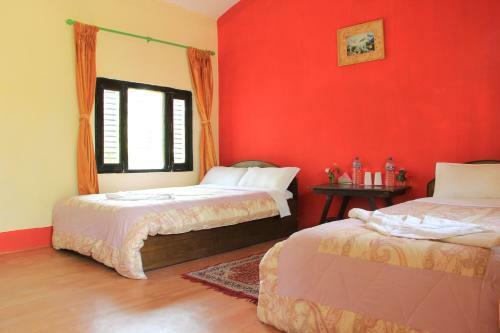 Hotel Chitwan Safari Camp & Lodge