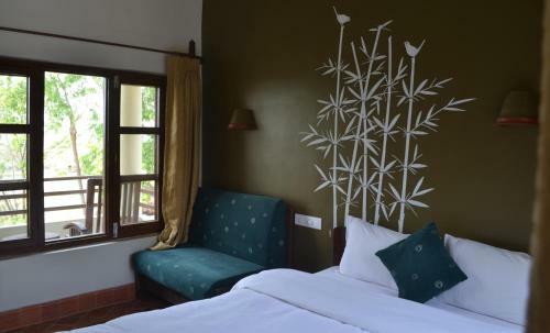 Bed & Breakfast River View Jungle Camp