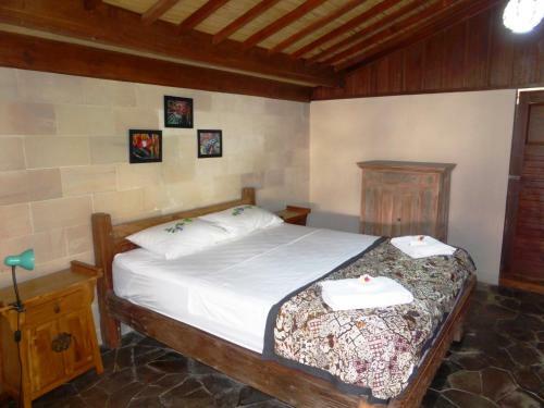 Lovina Beachhouse Villas