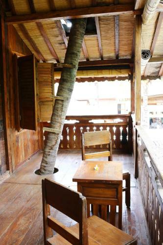 Lovina Beachhouse Villas