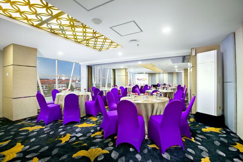 Quest Hotel Surabaya