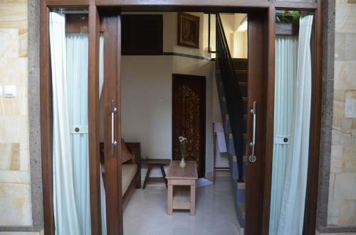 Hostal Corner Guest House