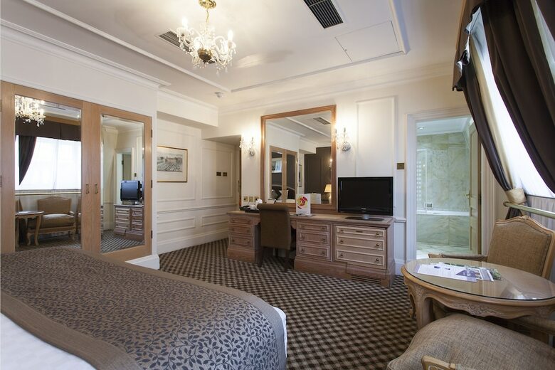 Hotel Thistle Hyde Park