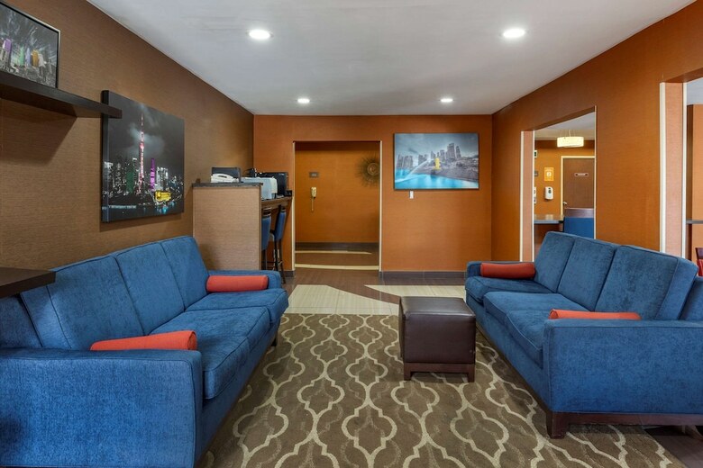 Hotel Comfort Inn