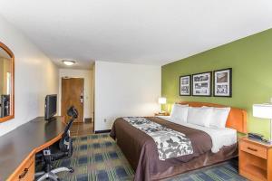 Hotel Sleep Inn & Suites