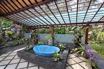Villa Pelangi Estate